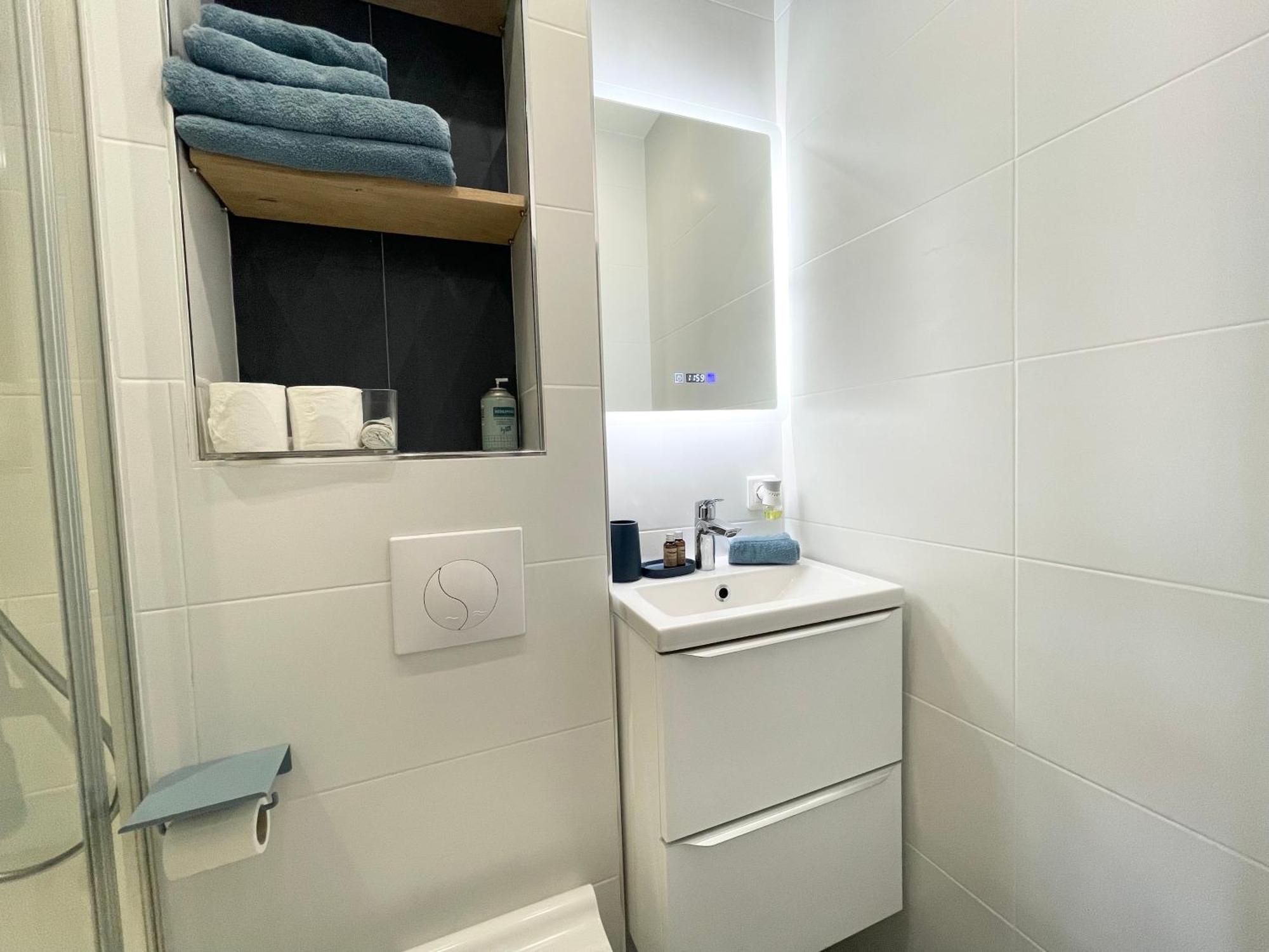 Homelivia Av Jean Medecin Nice Room photo
